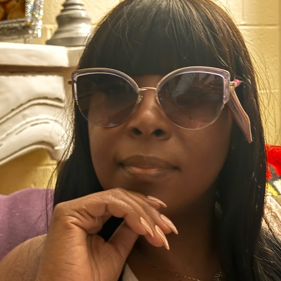 Betsy Johnson Cat Eye Sunglasses. SELECT PIC A B or D - Picture 8 of 12